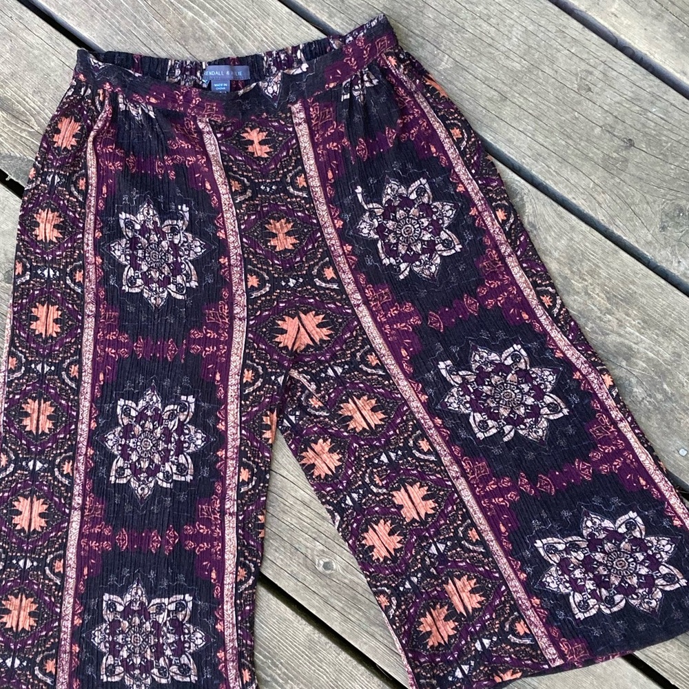 KENDALL KYLIE Skirt Pants Shorts Wide Leg Capri Black Red Maroon Size Small - Picture 4 of 14